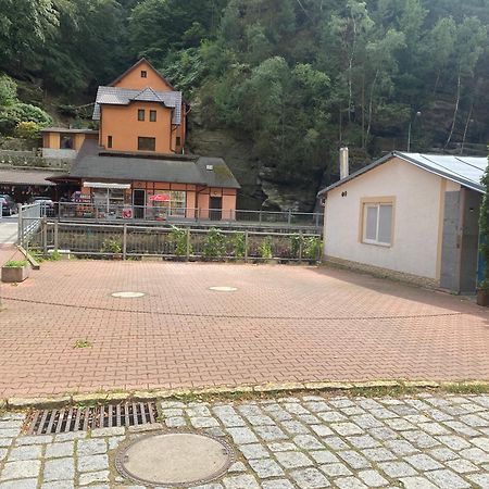 Hrensko 27 Apartmany Екстер'єр фото