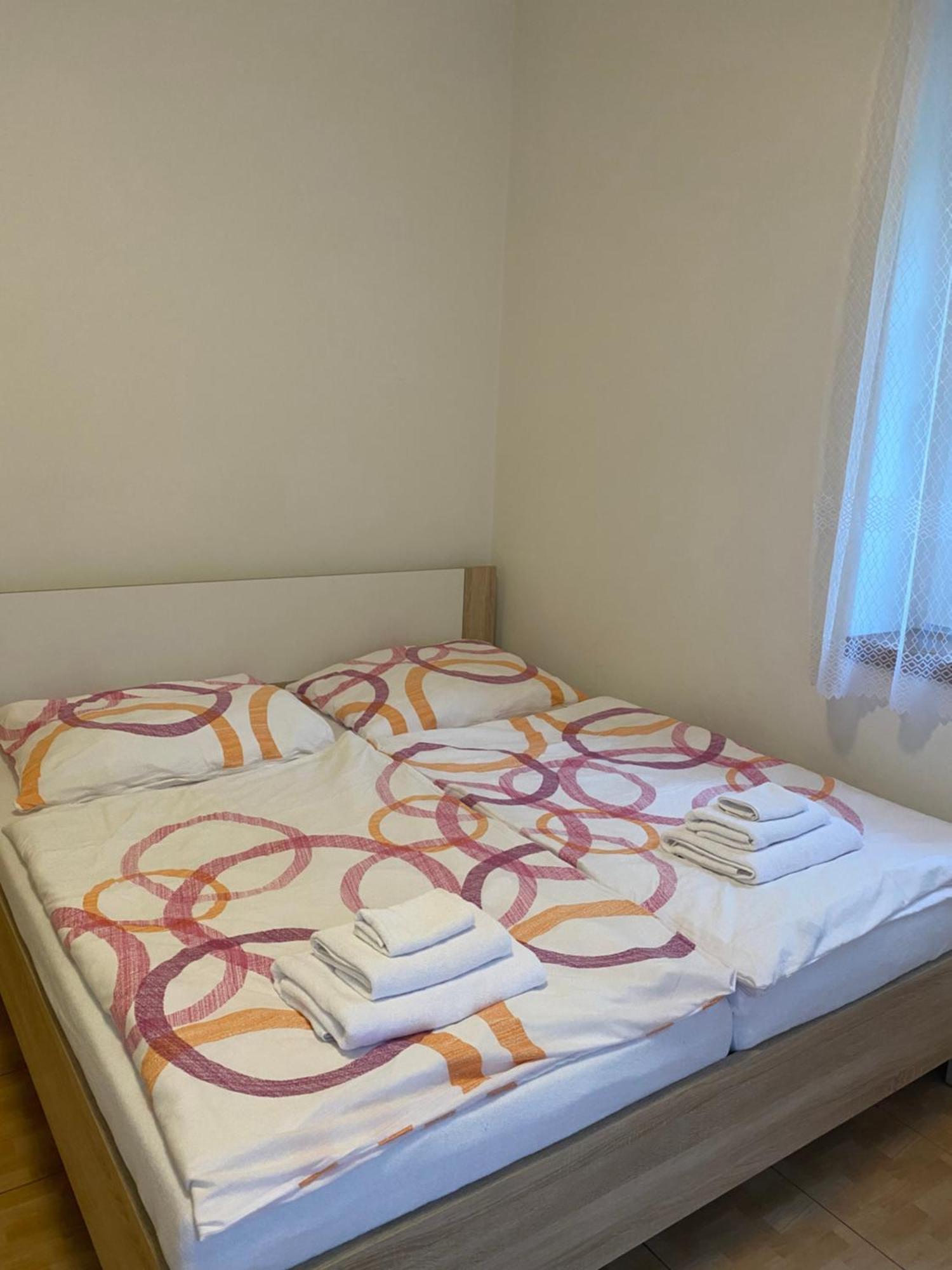Hrensko 27 Apartmany Екстер'єр фото