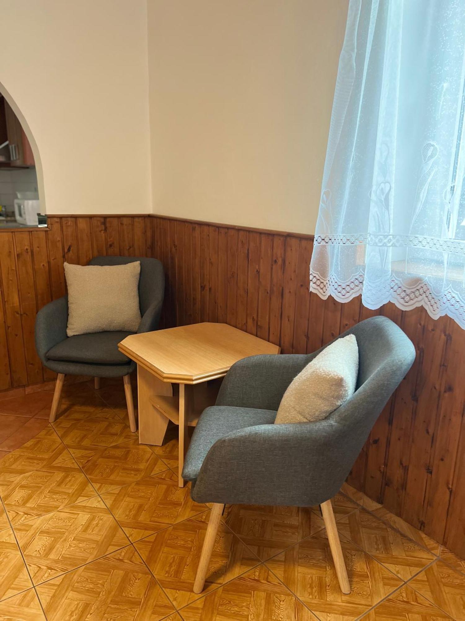 Hrensko 27 Apartmany Екстер'єр фото