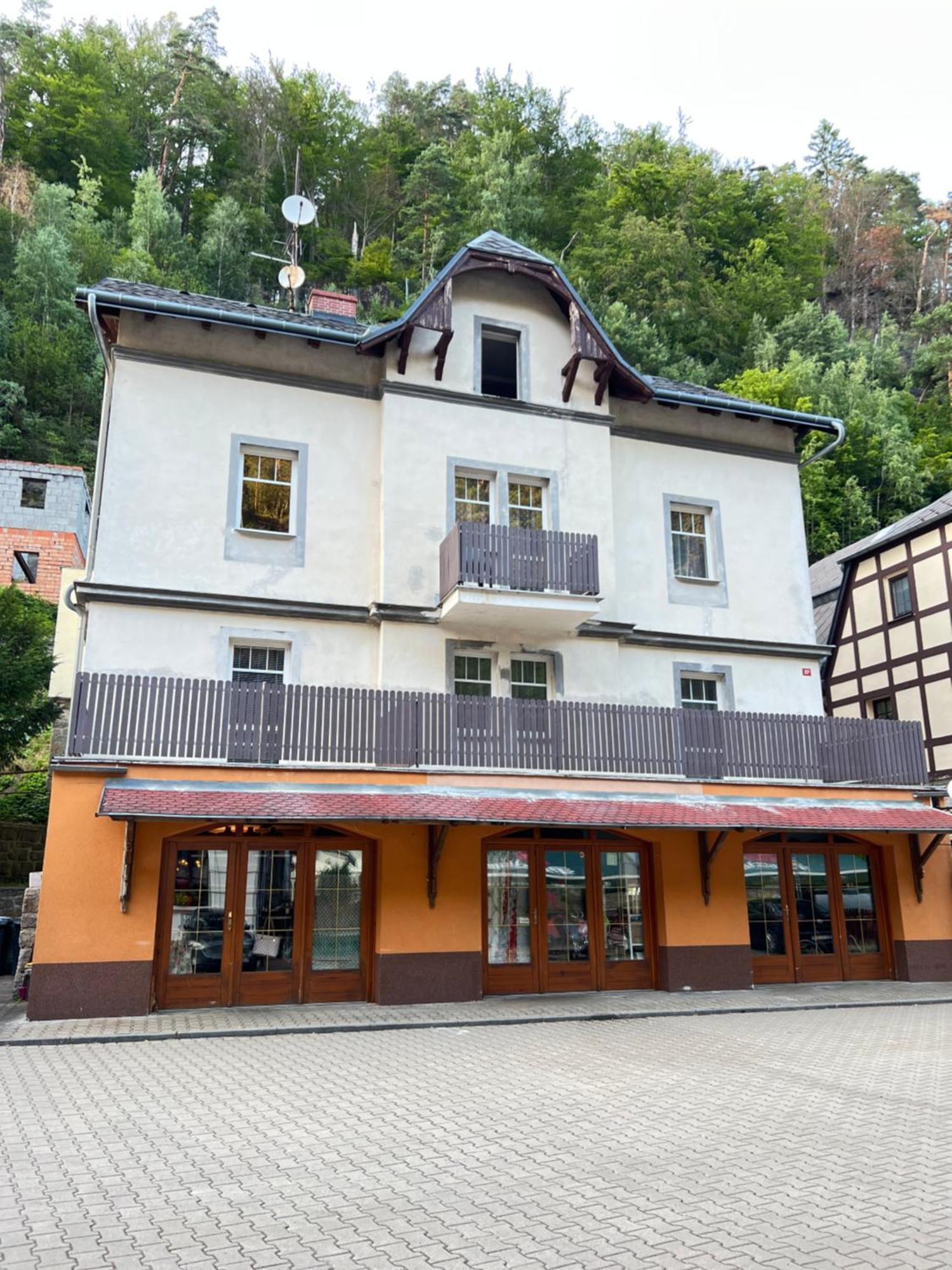 Hrensko 27 Apartmany Екстер'єр фото