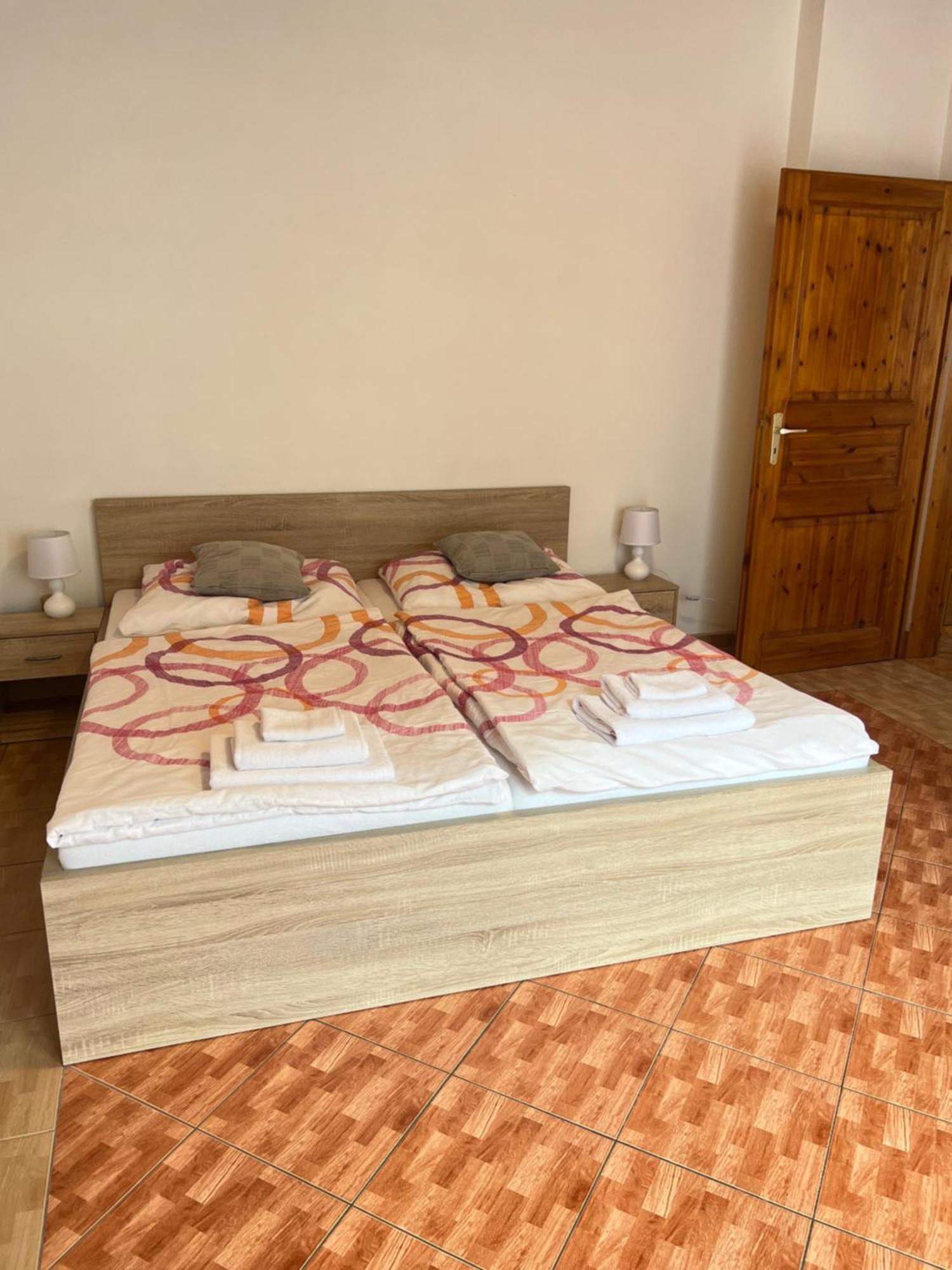 Hrensko 27 Apartmany Екстер'єр фото