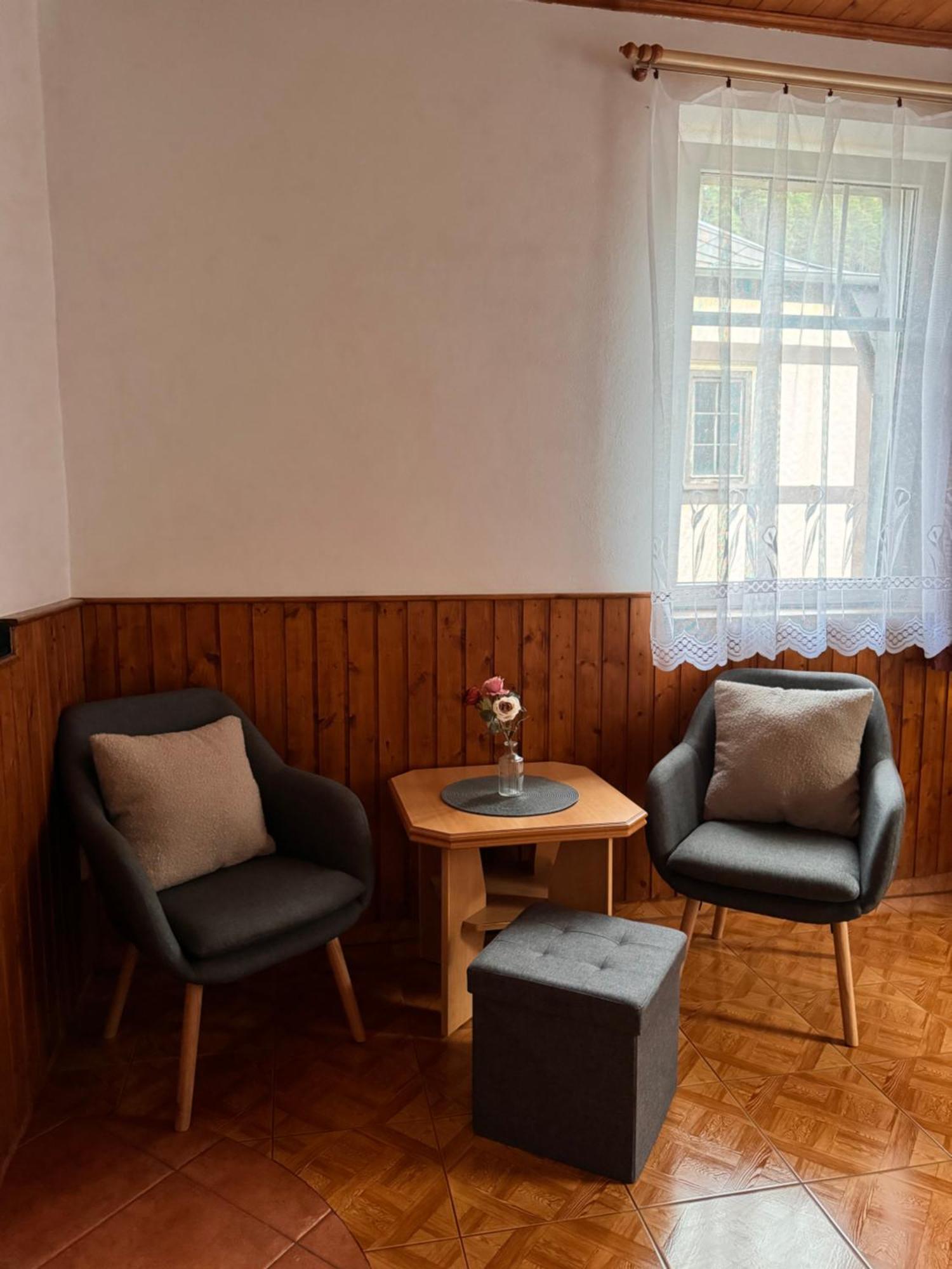 Hrensko 27 Apartmany Екстер'єр фото