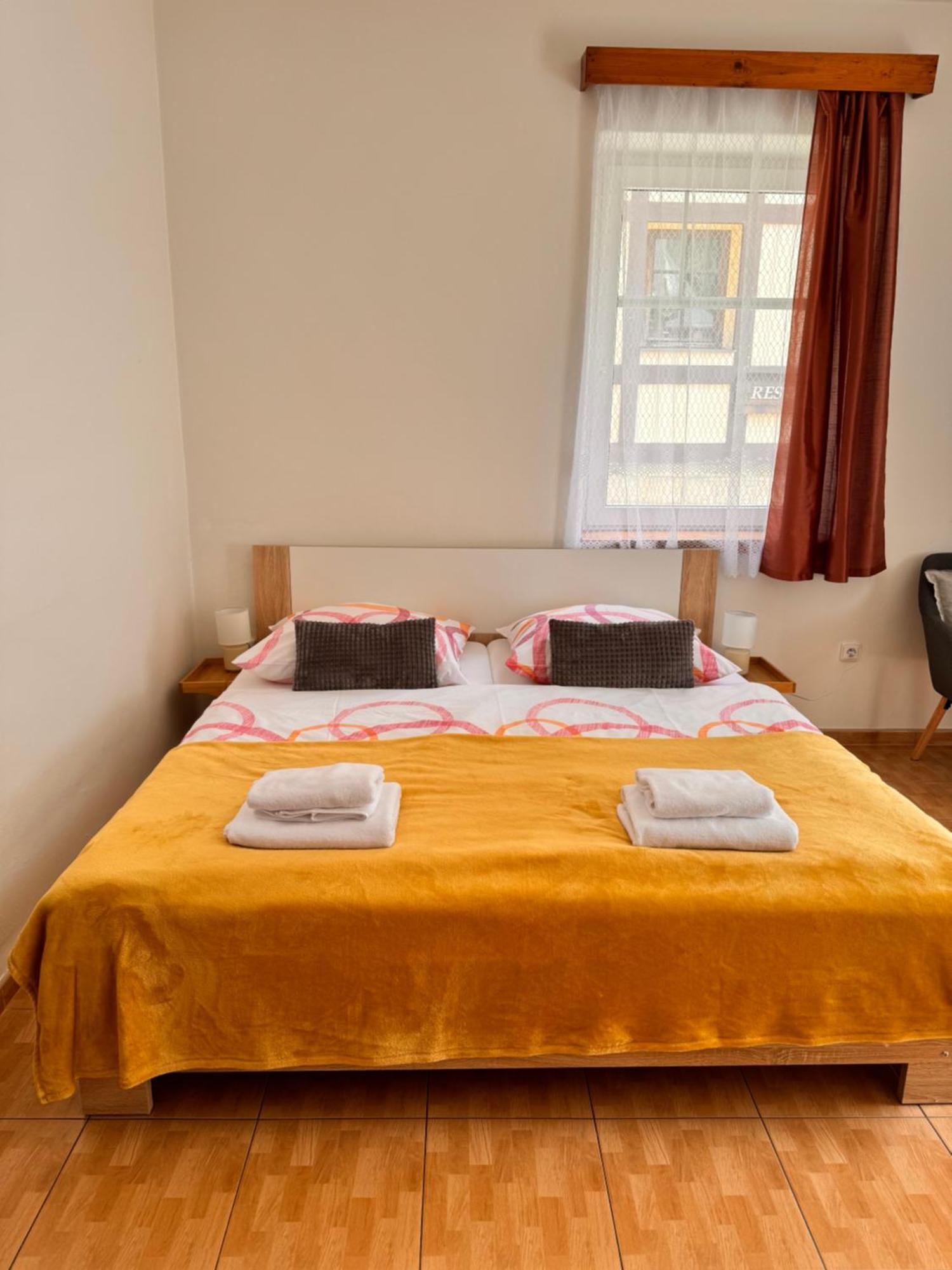 Hrensko 27 Apartmany Екстер'єр фото