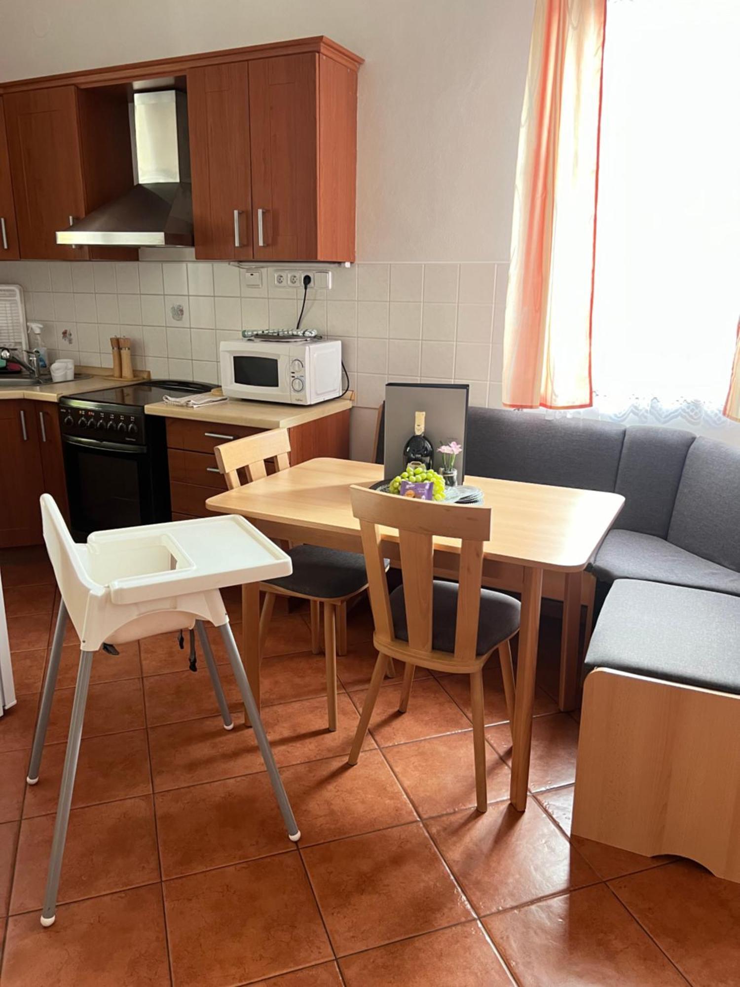 Hrensko 27 Apartmany Екстер'єр фото